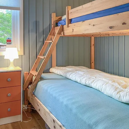 2 Bedroom Amazing In Agdenes 펜션