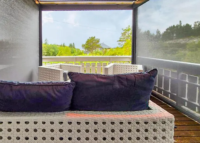 2 Bedroom Amazing In Agdenes *